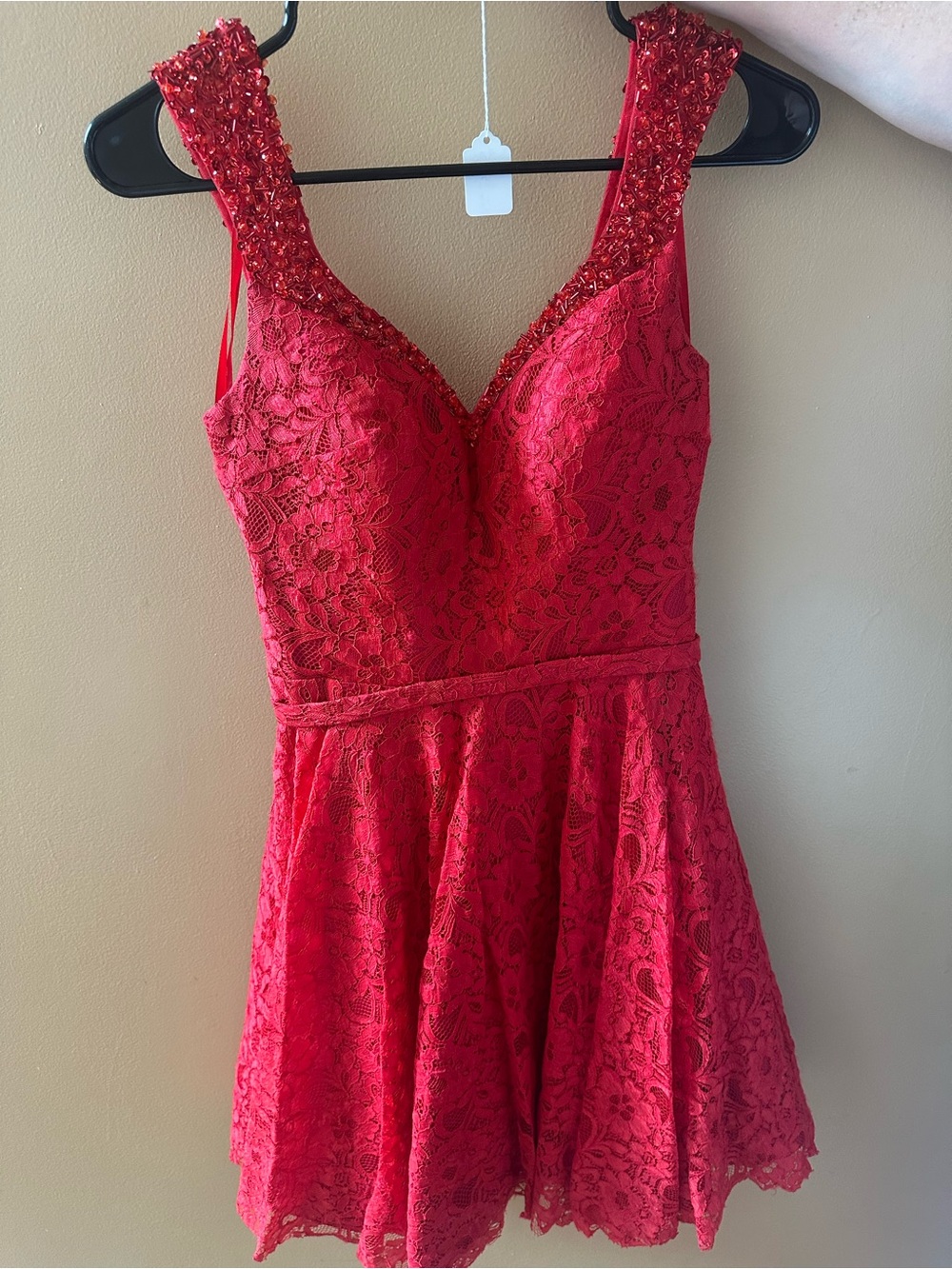 Mac Duggal Red Beaded Lace V-Neck Chemise